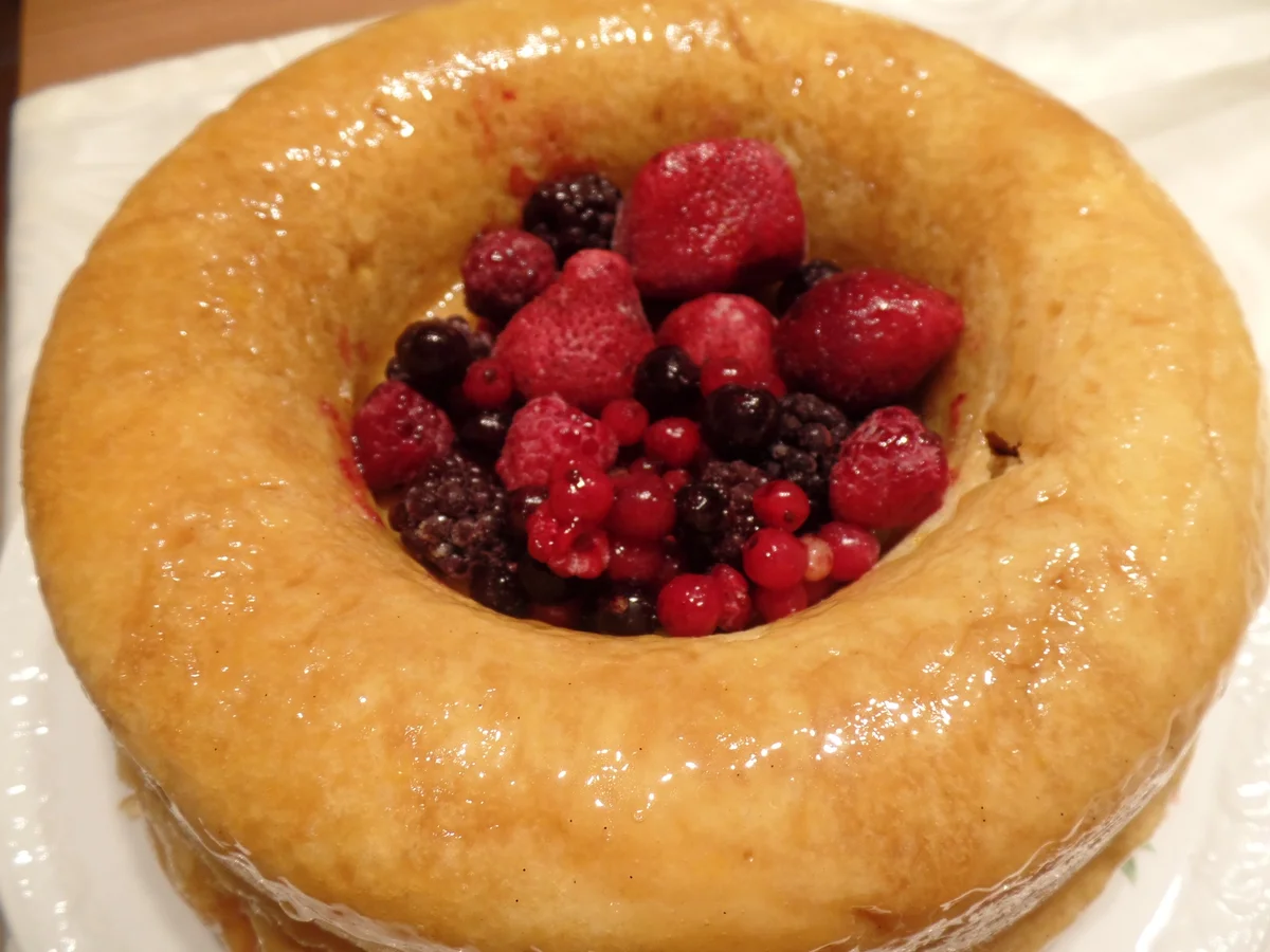 Orangen-Savarin-Kuchen mit Beeren - Rezept - Bild Nr. 10031