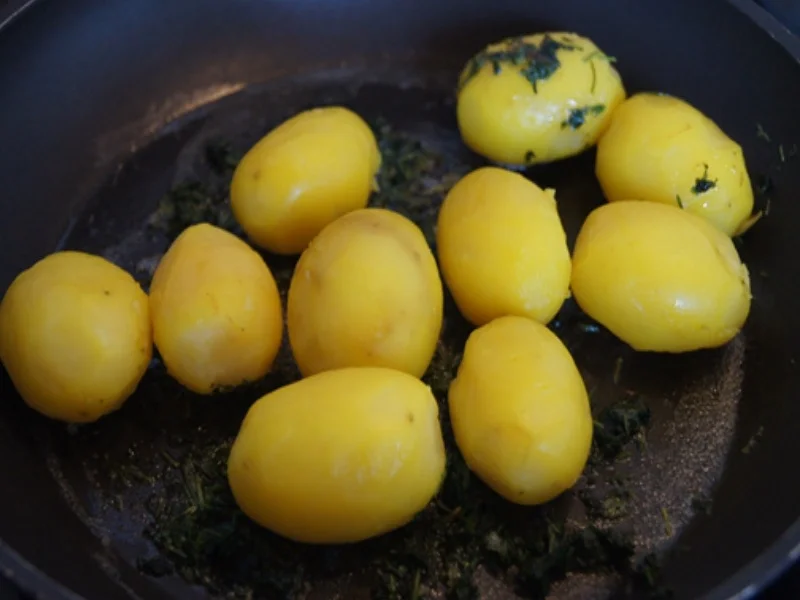 Würzige Waldpilzpfanne mit Koriander-Pellkartoffeln - Rezept - Bild Nr. 11