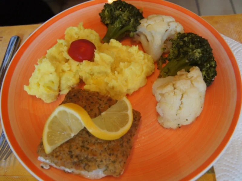 Schlemmerfilet mit Brokkoli, Blumenkohl und Meerrettich-Kartoffelstampf - Rezept - Bild Nr. 14