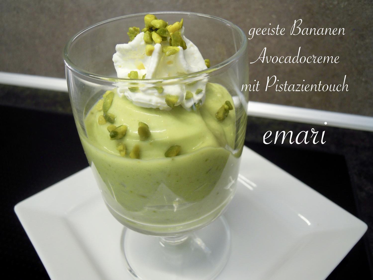 Geeiste Bananen Avocado Creme Mit Pistazientouch Rezept Kochbar De