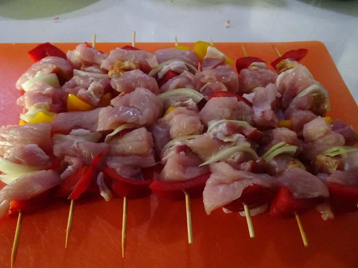 Paprika-Kartoffelsalat "leicht spicy" mit Puten-Schaschlik - Rezept - Bild Nr. 4