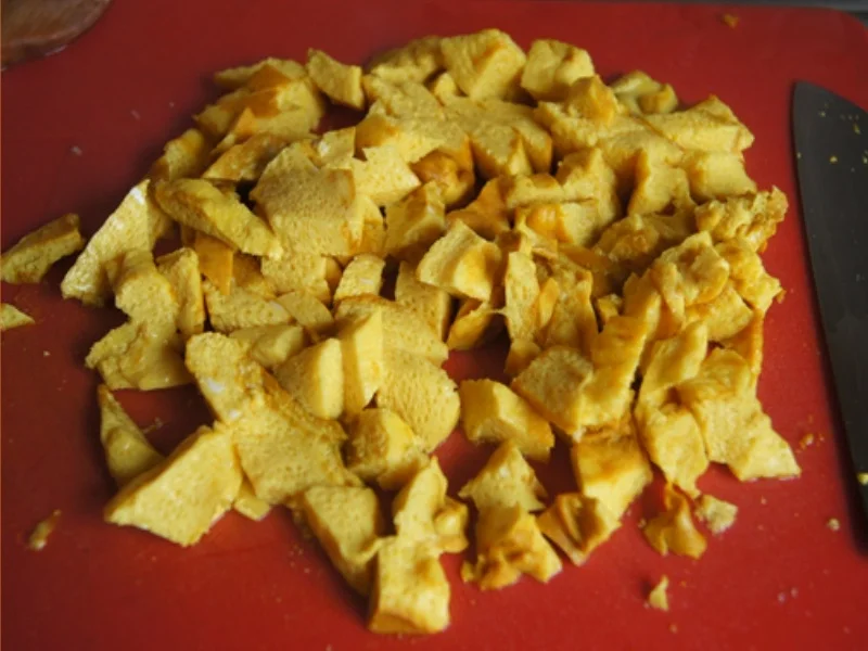 Suppe mit Hähnchenschenkel, Gemüse, Eierstich und Hörnchen Nudeln - Rezept - Bild Nr. 16