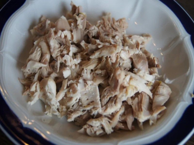 Suppe mit Hähnchenschenkel, Gemüse, Eierstich und Hörnchen Nudeln - Rezept - Bild Nr. 21