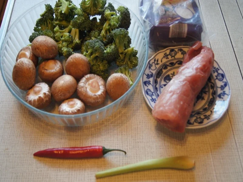 Schweinefilet aus dem Wok und gelber Basmatireis - Rezept - Bild Nr. 3