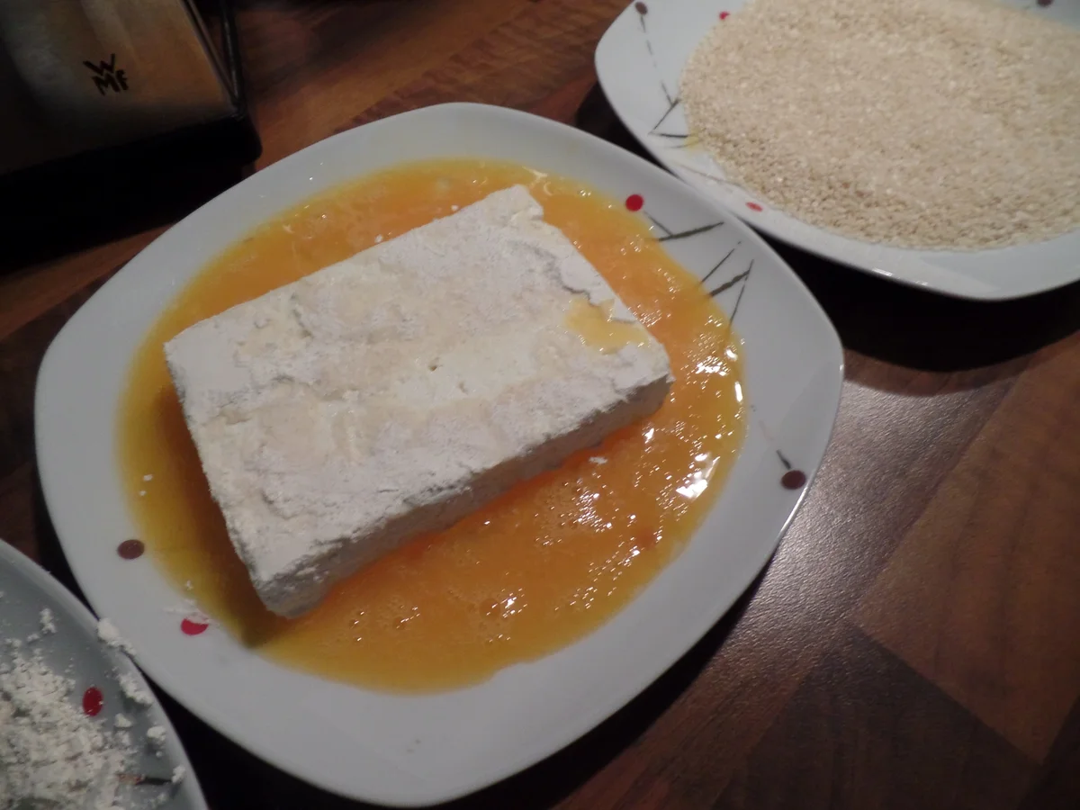 Gebackener Sesam-Feta auf Salat - Rezept - Bild Nr. 10041