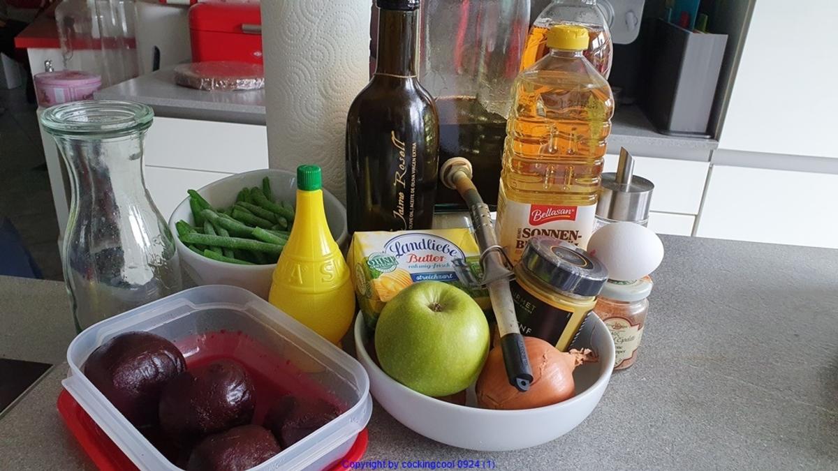 Puttespraline serviert auf Rote Bete Bohnensalat und Apfelchutney - Rezept - Bild Nr. 10034