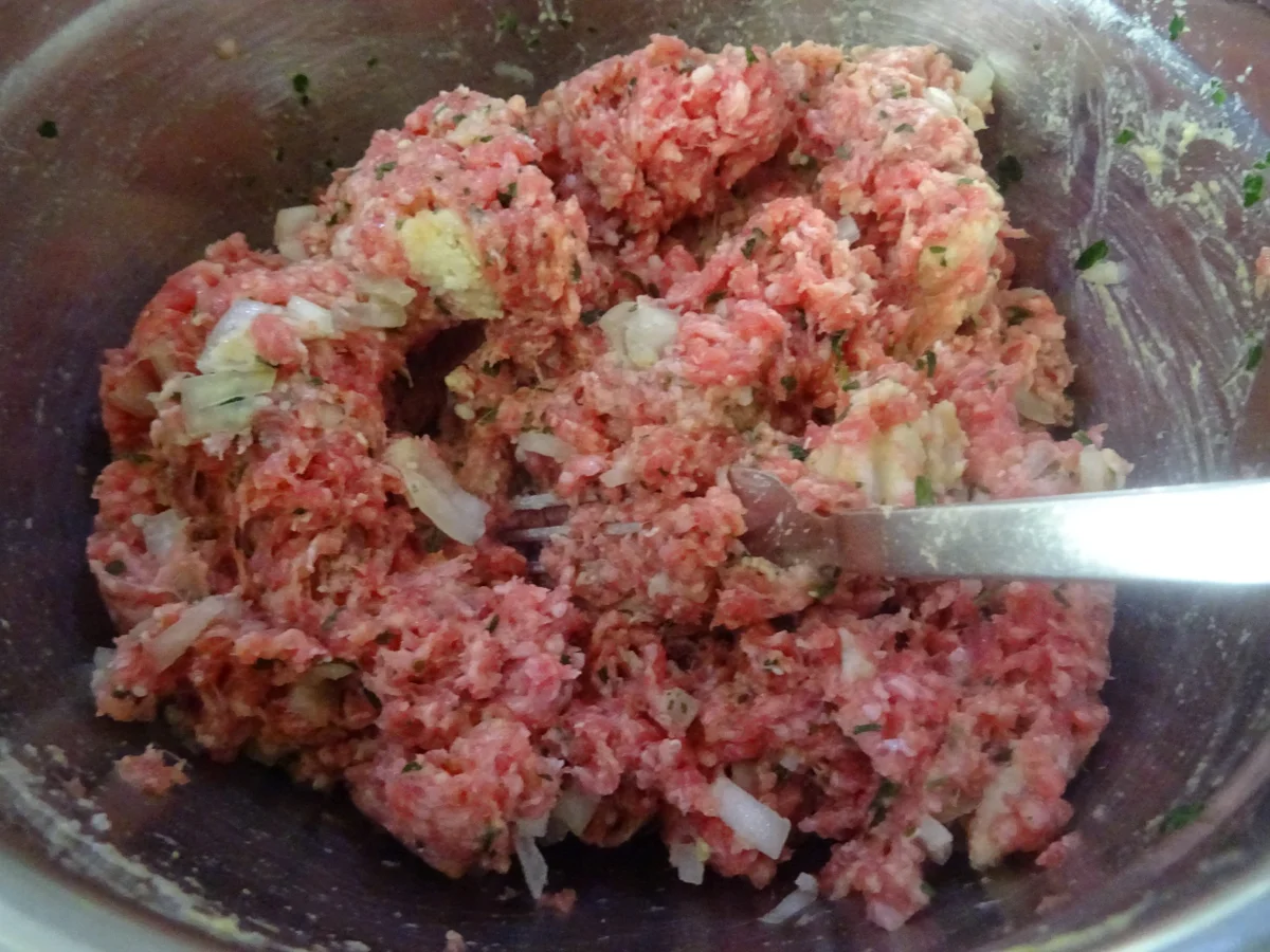 Frikadellen-Cordon bleu mit Schmand-Kohlrabi und Kartoffelstampf - Rezept - Bild Nr. 7