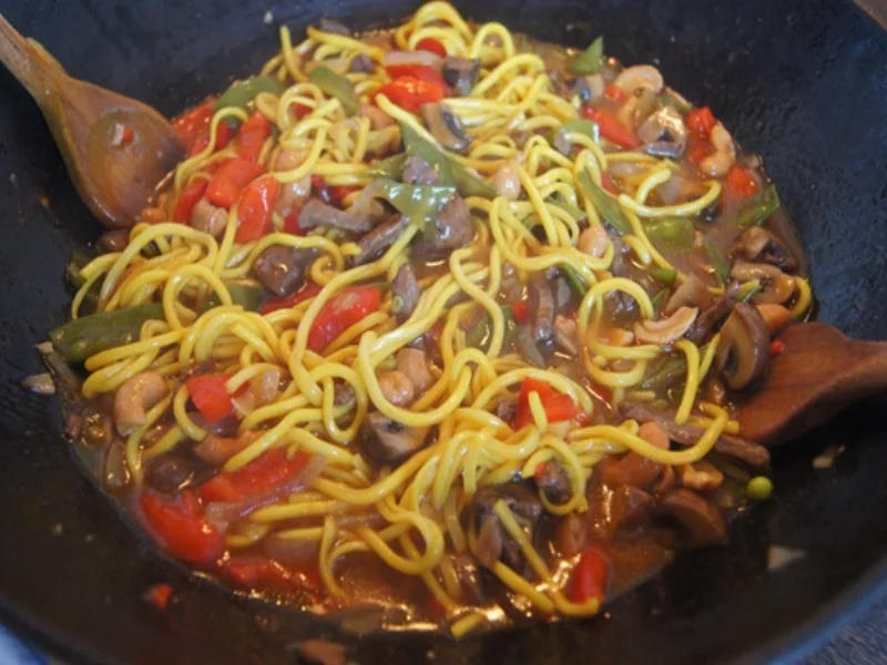 Rindfleischcurry mit Gemüsemix und Mie-Nudeln - Rezept - Bild Nr. 25