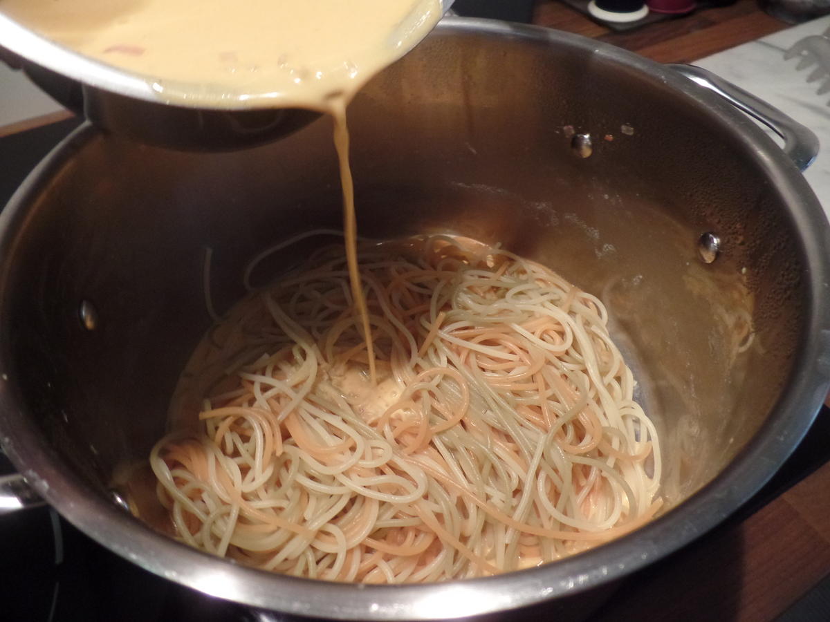 Spaghetti-Tricolore mit Möhrensauce - Rezept - Bild Nr. 10059