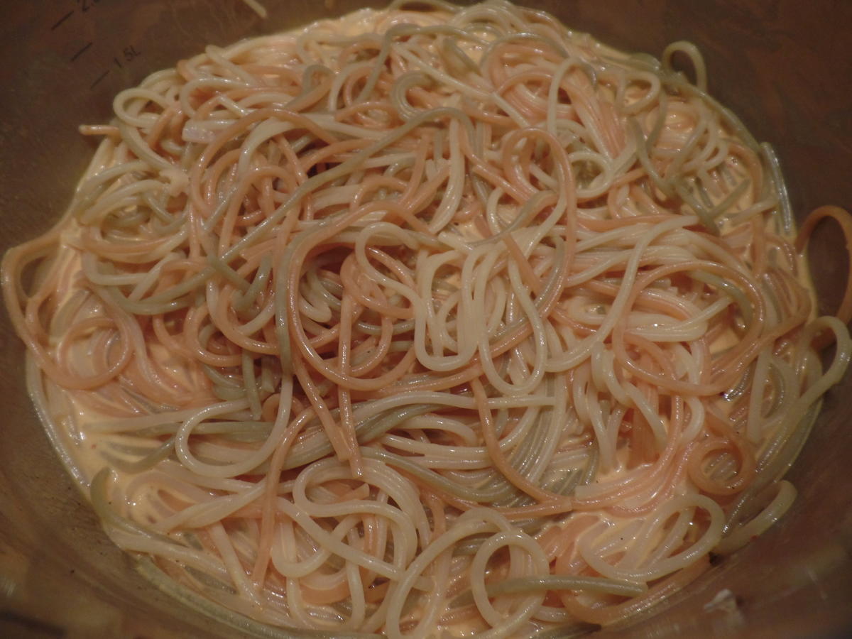 Spaghetti-Tricolore mit Möhrensauce - Rezept - Bild Nr. 10060