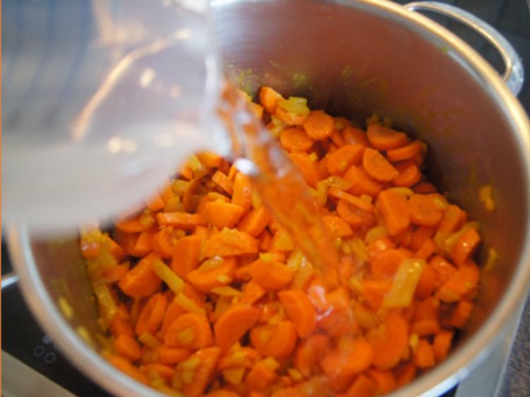 Möhrensuppe mit Ingwer und Kokosmilch - schnell &amp; einfach - von MausVoh