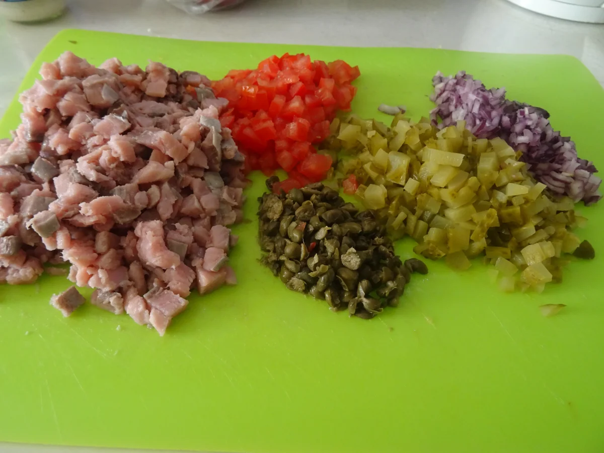 Matjes-Tartar auf Kartoffel-Apfel-Taler - Rezept - Bild Nr. 10052