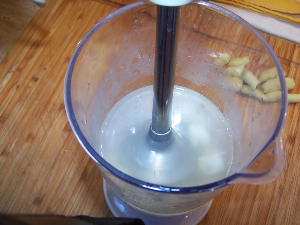 Spargel Süppchen dazu Omelett und Selbst gekochte Erdbeer Marmelade - Rezept - Bild Nr. 10084