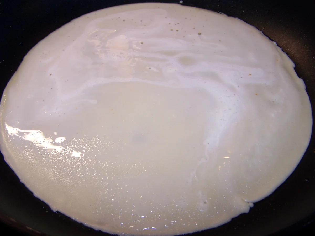 Spargel Süppchen dazu Omelett und Selbst gekochte Erdbeer Marmelade - Rezept - Bild Nr. 10094