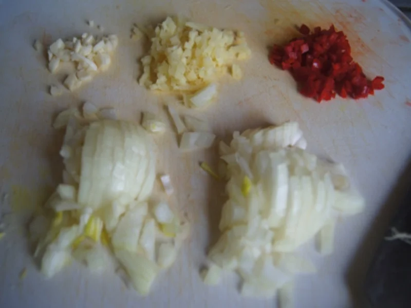 Rezept: Würziger Rahmspinat, frittierte Eier und Kartoffelstampf Bild Nr. 5 Würziger Rahmspinat, frittierte Eier und Kartoffelstampf - Rezept - Bild Nr. 5