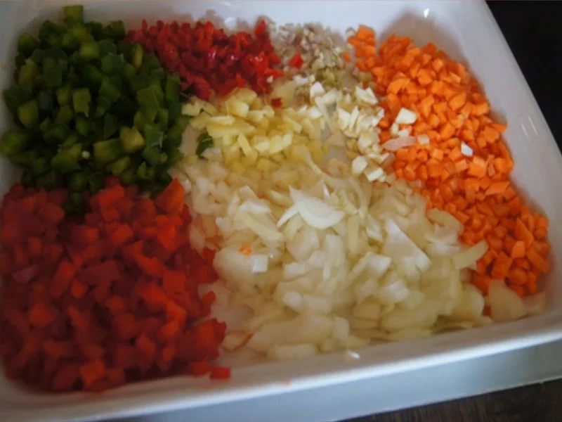 Rezept: Gebratenes Hähnchenfleisch mit Mungoboh-nenkeimlingen und Gewürzreis Bild Nr. 12 Gebratenes Hähnchenfleisch mit Mungoboh-nenkeimlingen und Gewürzreis - Rezept - Bild Nr. 12