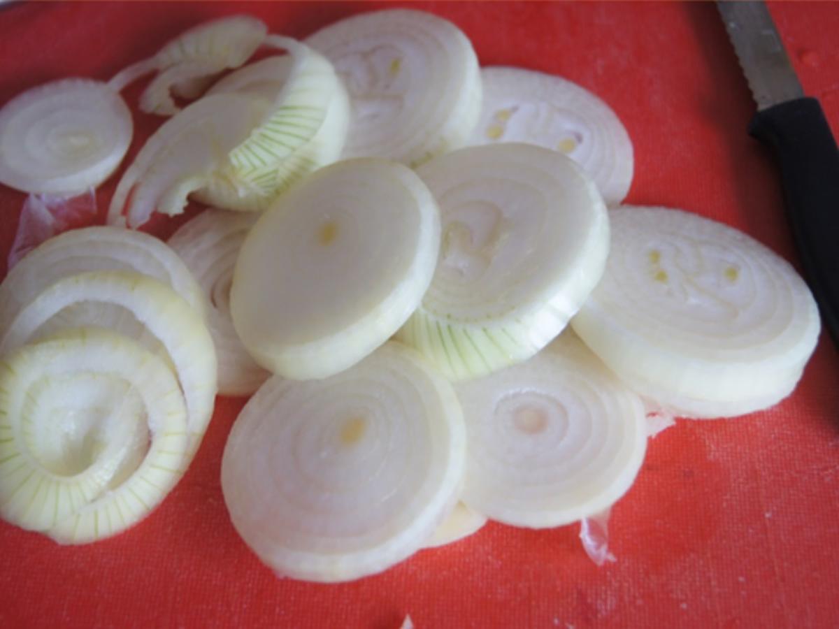 Fleischwurst mit Röstzwiebeln, Blumenkohl und Kartoffelstampf - Rezept - Bild Nr. 10