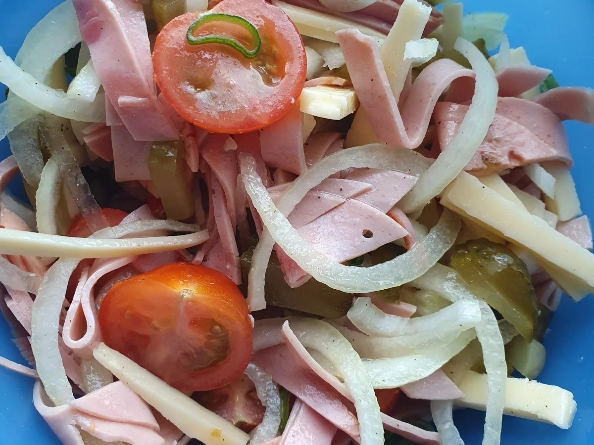Schweizer Wurstsalat - Rezept - Bild Nr. 2