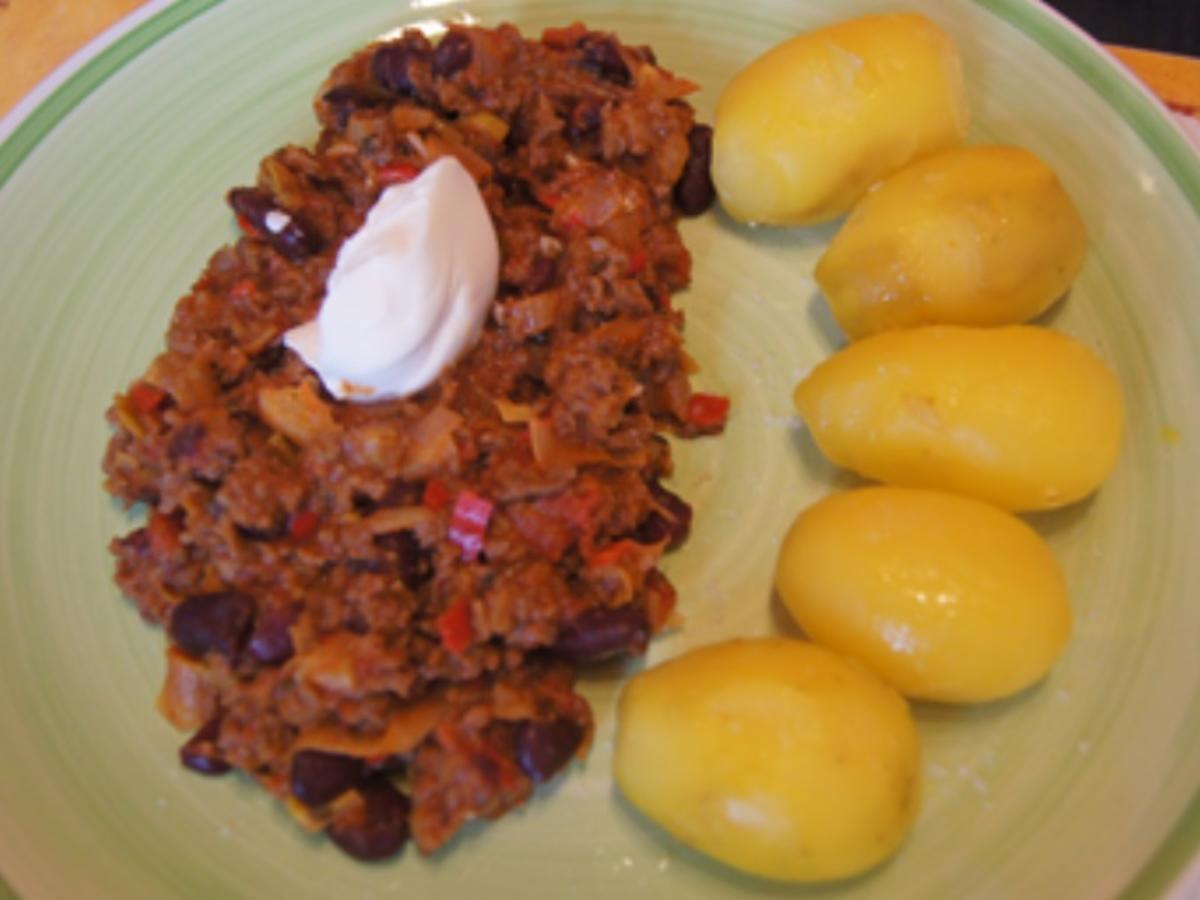 Chili con carne mit Pellkartoffeln II - Rezept - Bild Nr. 2