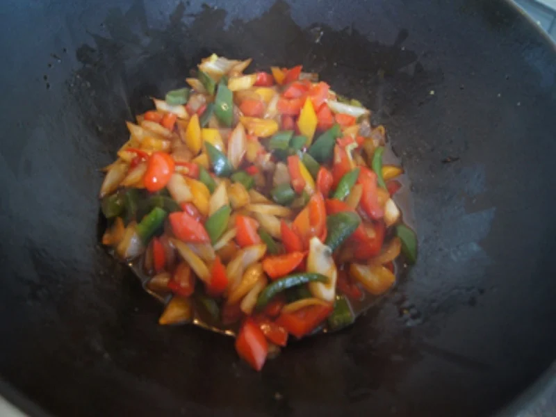 Schlemmerfilet auf asiatischen Gemüsebett mit Drillingen - Rezept - Bild Nr. 11