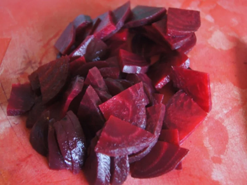 Gekochte Eier mit Senfsauce, Rote Bete Salat und Kartoffelpilzduo - Rezept - Bild Nr. 6