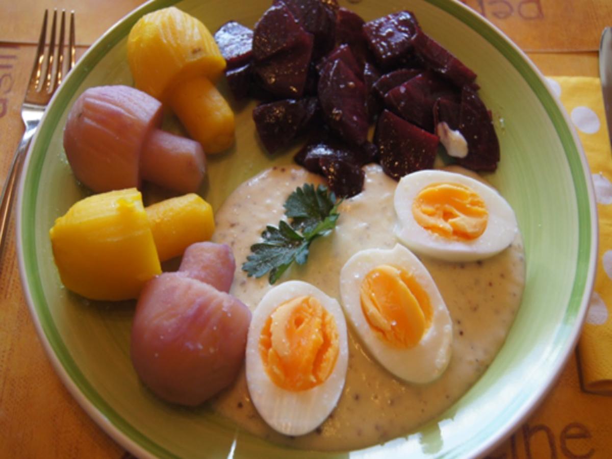Gekochte Eier mit Senfsauce, Rote Bete Salat und Kartoffelpilzduo - Rezept - Bild Nr. 13