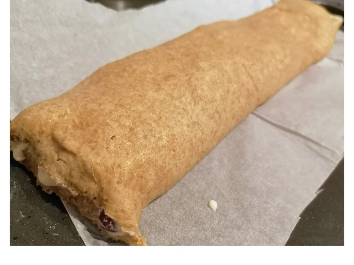 BiNe` S QUARKROLLE MIT SAUERKIRSCHEN - Rezept - Bild Nr. 4