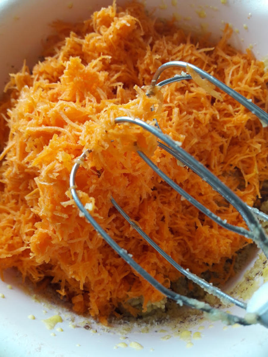 Oster - Karotten - Torte zur kochbar Challenge April 2020 - Rezept - Bild Nr. 13