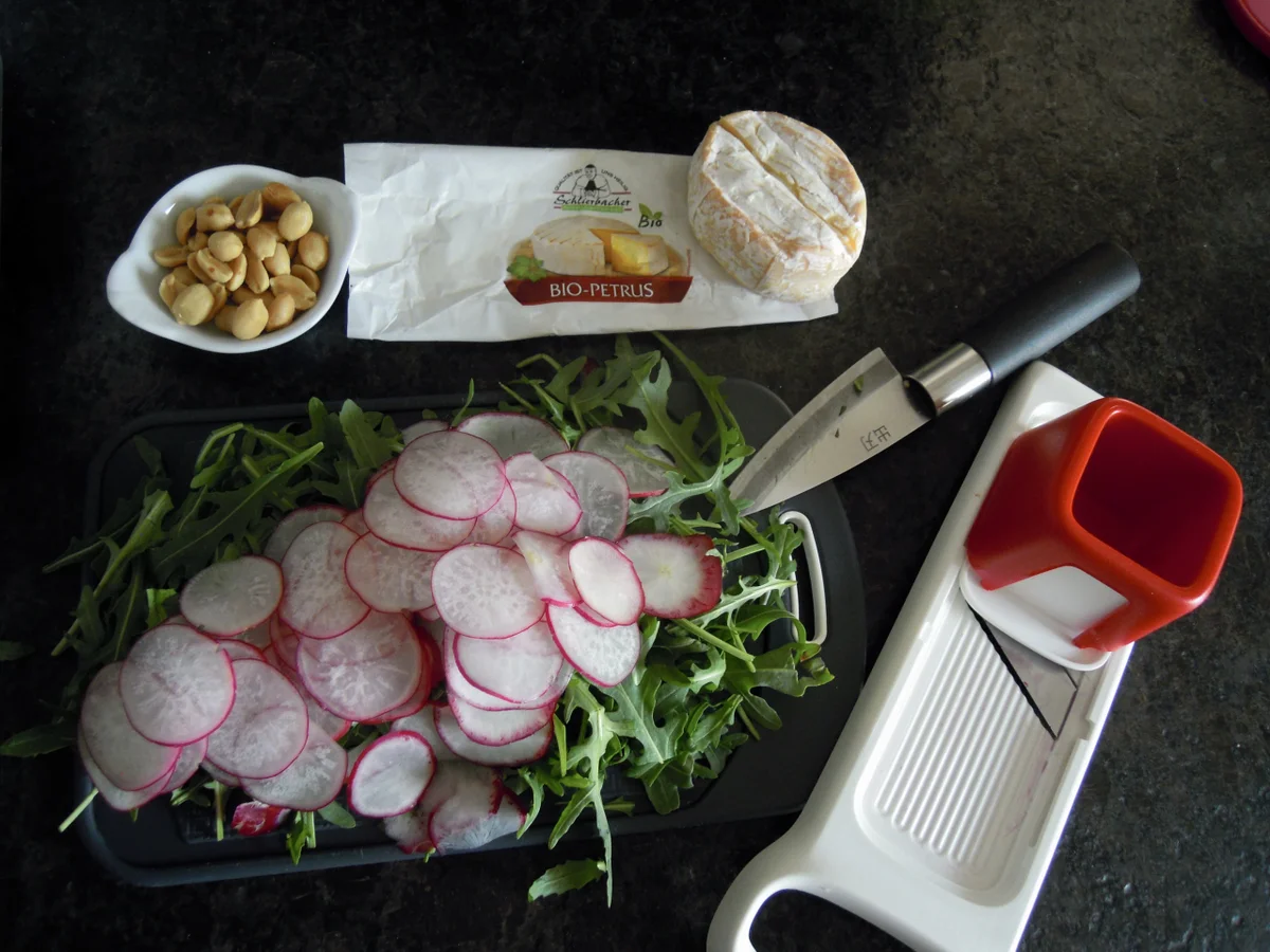 bunter, schneller Frühlingssalat - Rezept - Bild Nr. 9