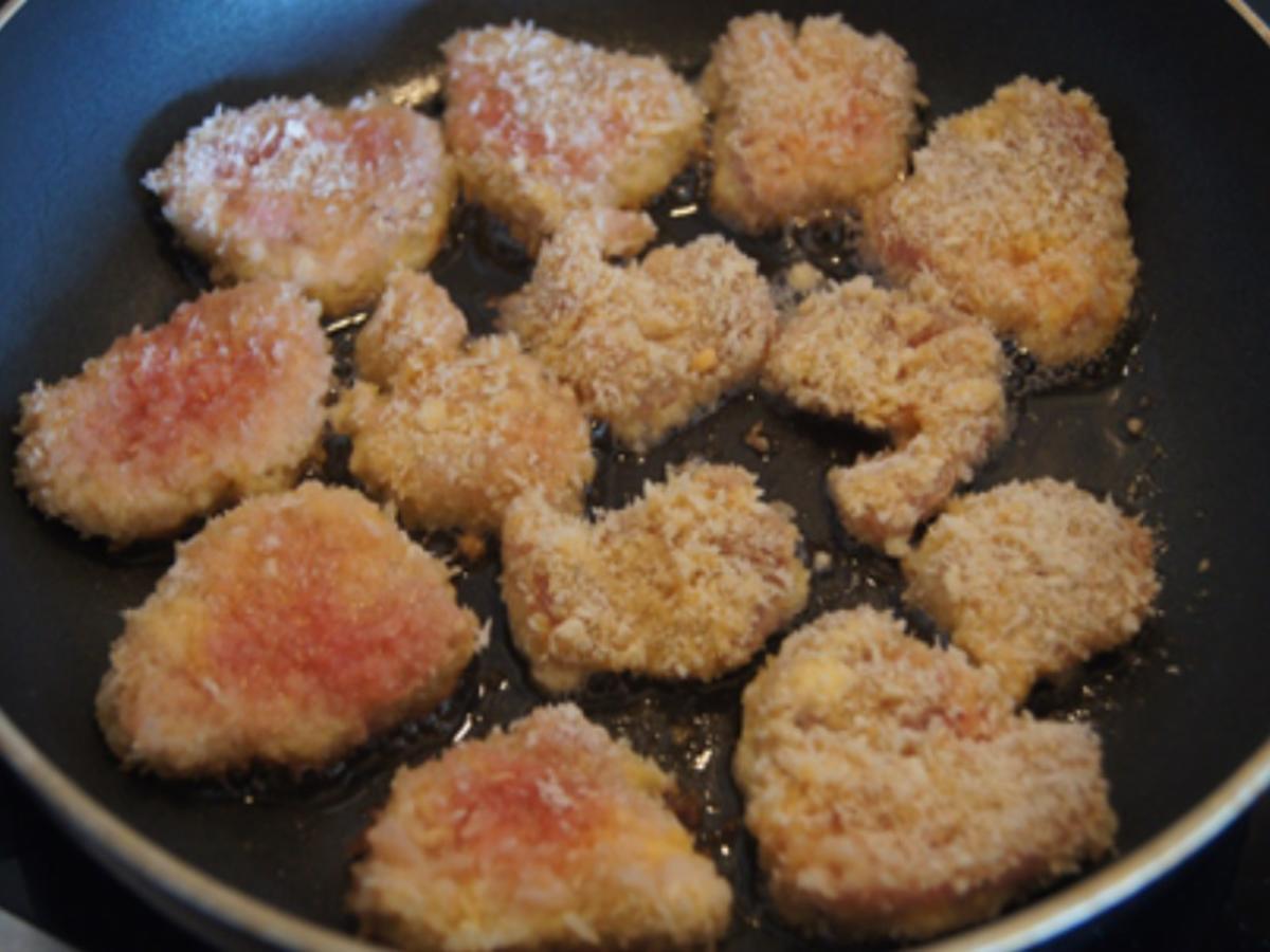 Knusprige Schweinefilet Schnitzelchen mit Champignons und Süßkartoffelstampf - Rezept - Bild Nr. 7