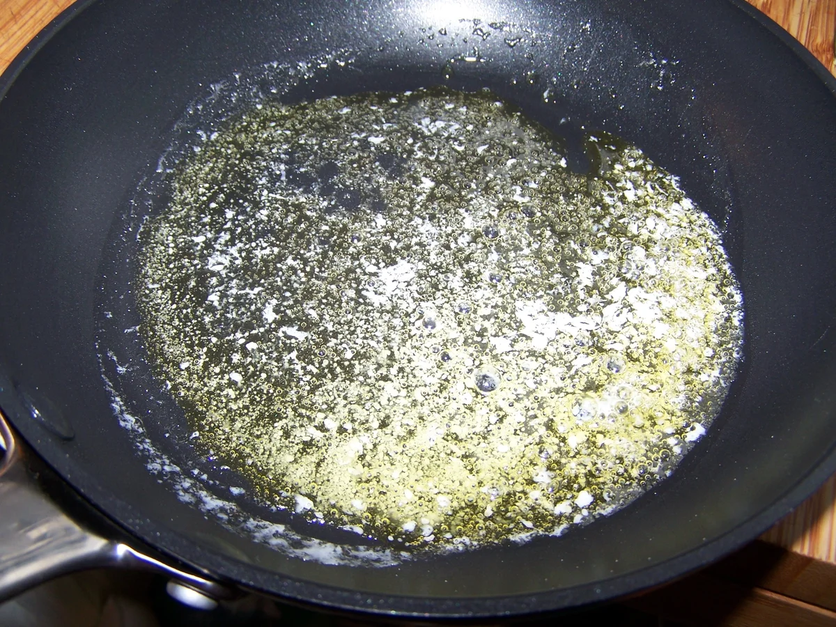 Butter- Grießnockerl-Suppe mit gefüllte Omeletten Spargel u. Champignon - Rezept - Bild Nr. 10166