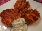 Lachs-Küchlein mit Dip - Rezept - Bild Nr. 2