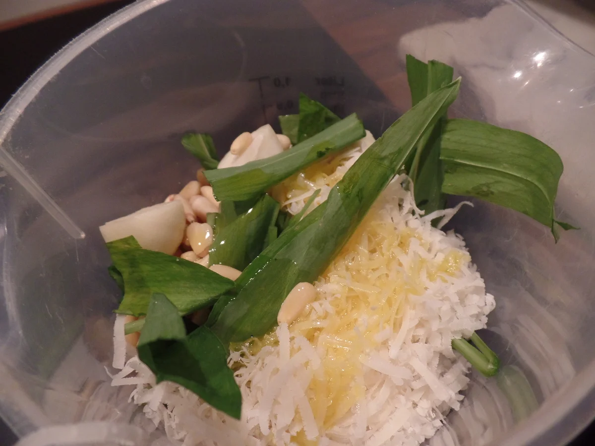 Rezept: Bärlauchpesto Bild Nr. 10182 Bärlauchpesto - Rezept - Bild Nr. 10182