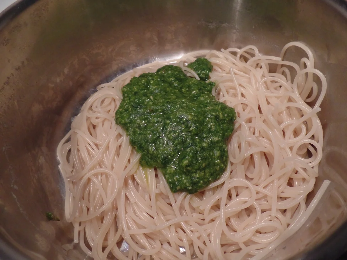 Rezept: Bärlauchpesto Bild Nr. 10185 Bärlauchpesto - Rezept - Bild Nr. 10185