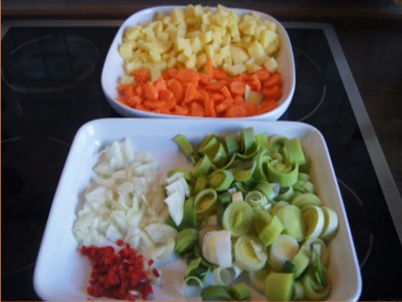 Kartoffelsuppe mit Kabanossi - Rezept - Bild Nr. 7