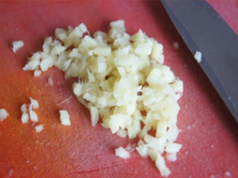 Rezept: Asiatischer Kohlrabi-Salat Bild Nr. 8 Asiatischer Kohlrabi-Salat - Rezept - Bild Nr. 8