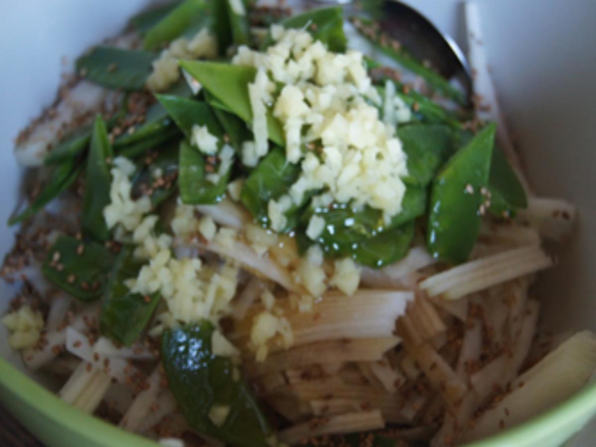 Asiatischer Kohlrabi-Salat - Rezept - Bild Nr. 9