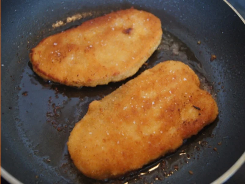 Rezept: Spargel mit Wiener Schnitzel vom Schwein und Zitronen Sauce Bild Nr. 8 Spargel mit Wiener Schnitzel vom Schwein und Zitronen Sauce - Rezept - Bild Nr. 8