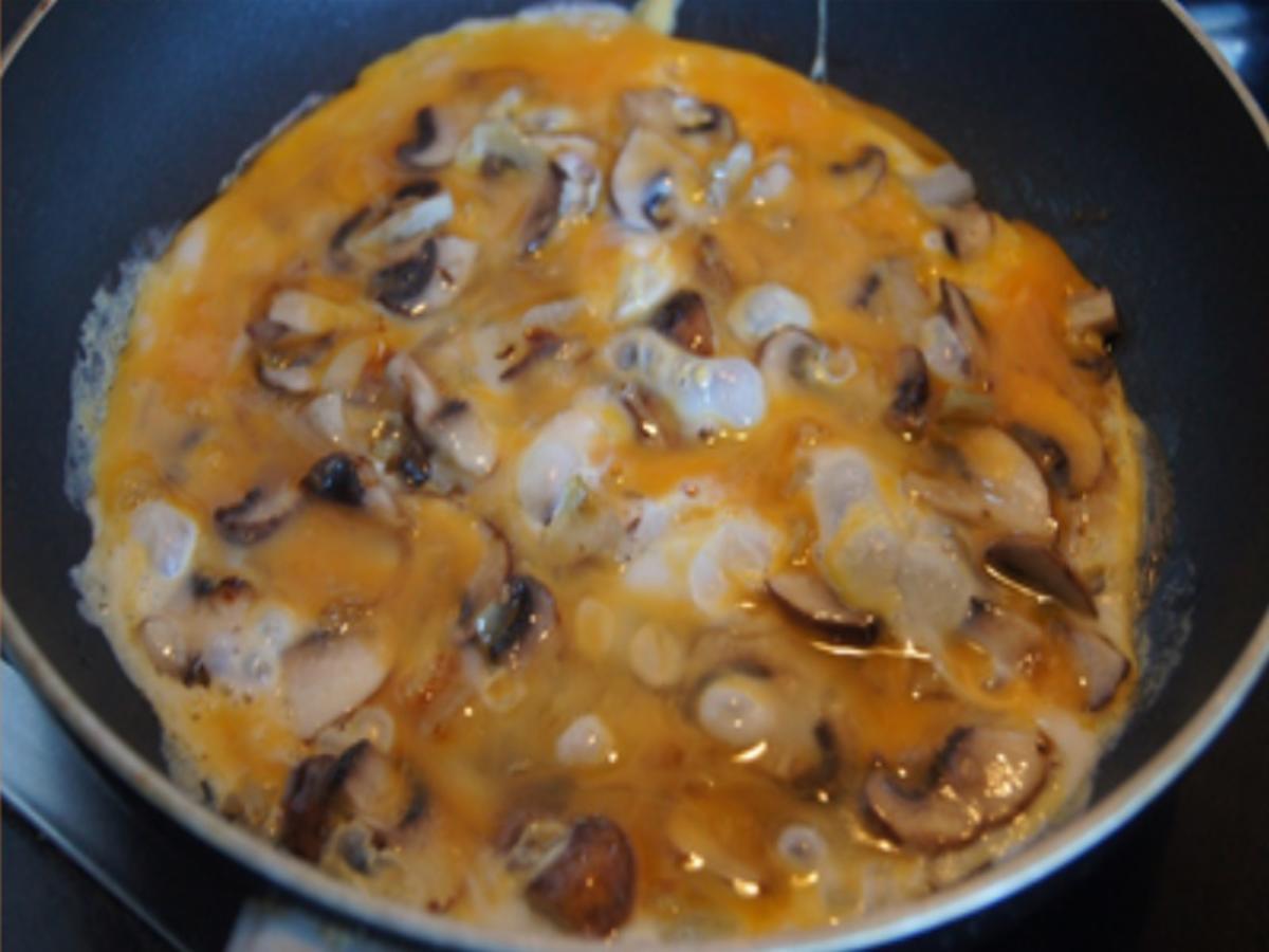 Champignon Omelett - schnell &amp; einfach - von MausVoh