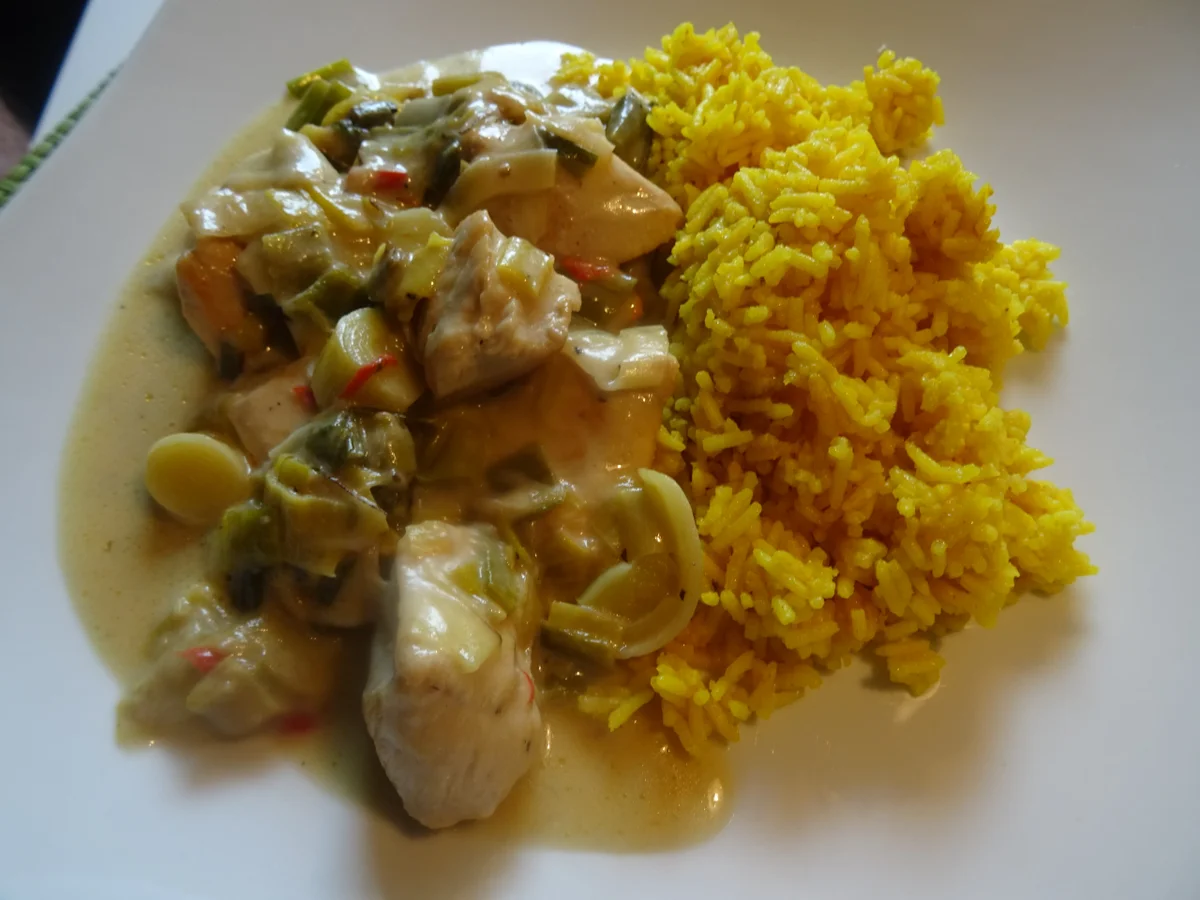 Hähnchen-Lauch-Pfanne mit Kurkuma-Reis - Rezept - Bild Nr. 2