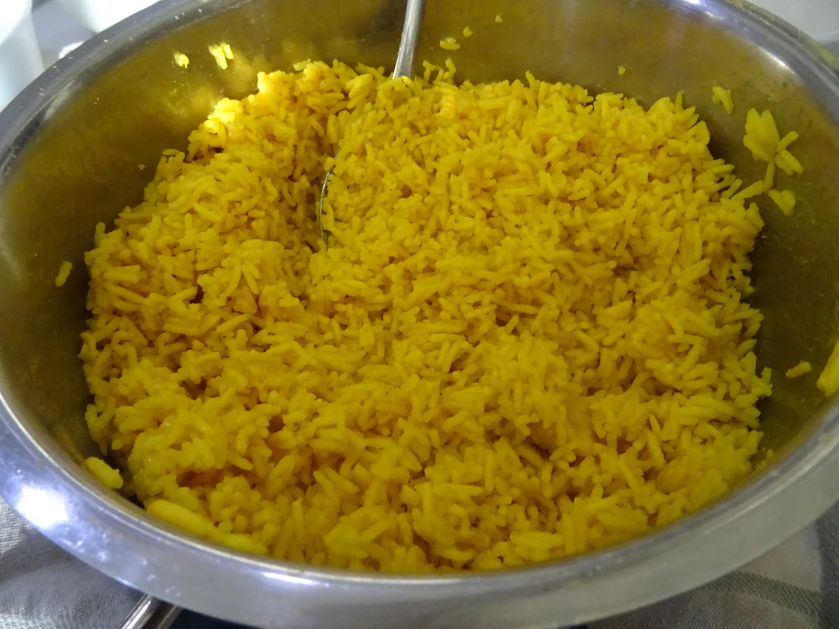 Hähnchen-Lauch-Pfanne mit Kurkuma-Reis - Rezept - Bild Nr. 3