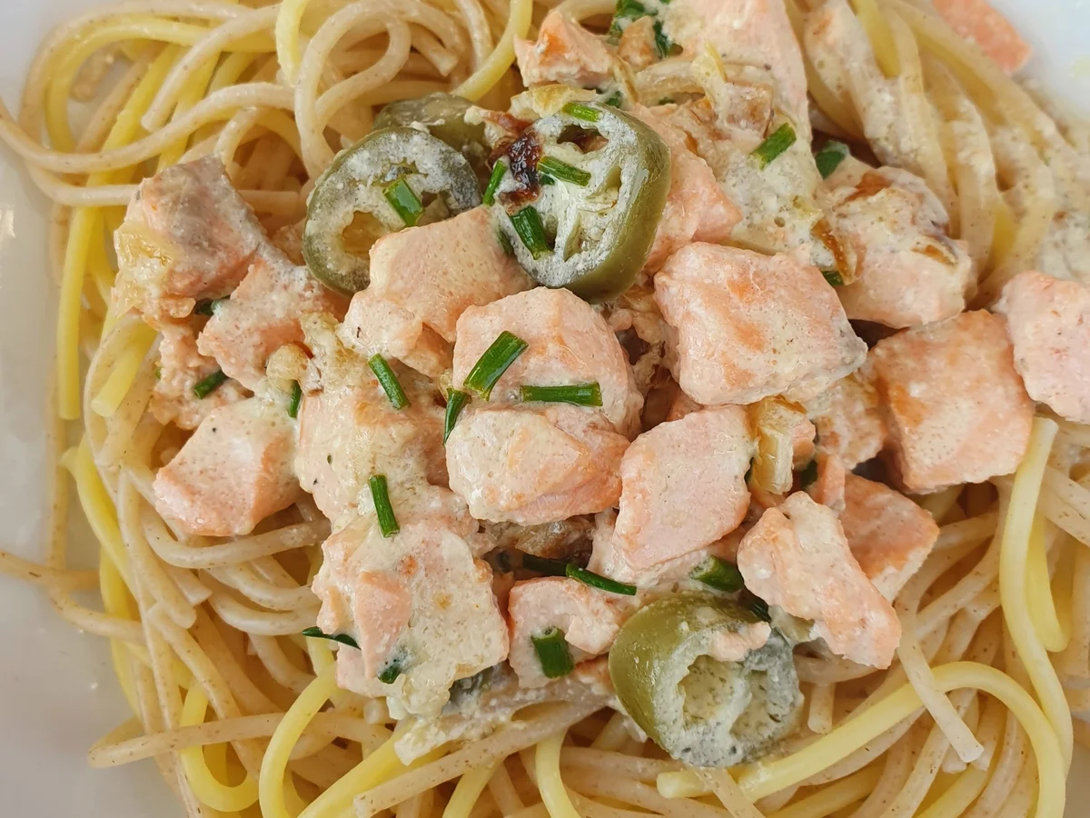 Rezept: Pasta mit Lachs-Käse-Sauce Bild Nr. 2 Pasta mit Lachs-Käse-Sauce - Rezept - Bild Nr. 2