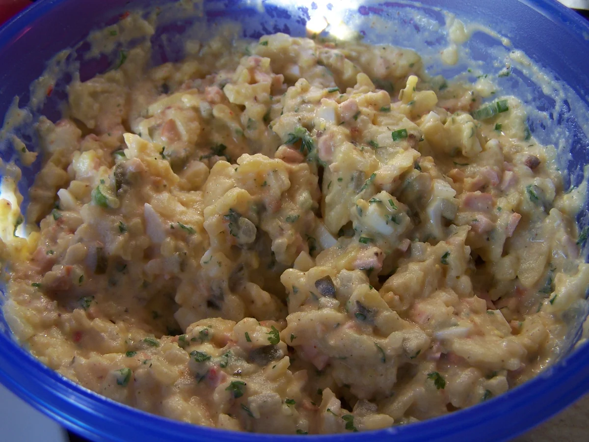 Rezept: Schweinenacken-Schnitzel+Kartoffelsalat+Gurkensalat Bild Nr. 10232 Schweinenacken-Schnitzel+Kartoffelsalat+Gurkensalat - Rezept - Bild Nr. 10232