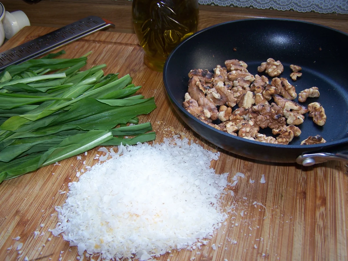 Bärlauch -Walnuss- Pesto - Rezept - Bild Nr. 4