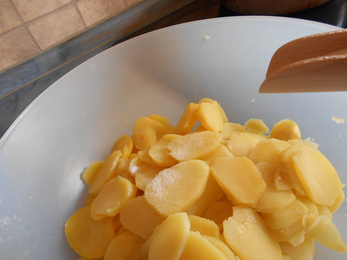 Kartoffelsalat mit Oel und Essig - Rezept - Bild Nr. 5