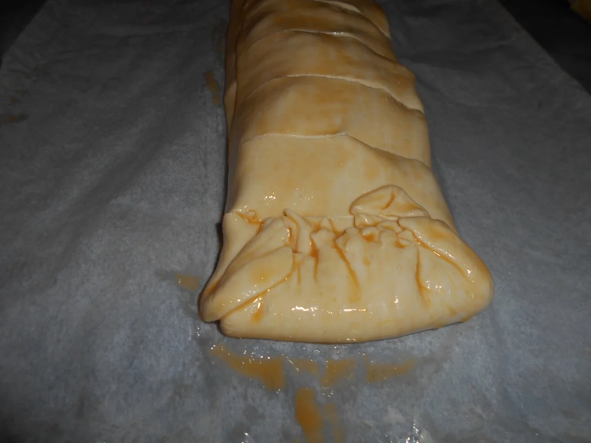 Rezept: Apfelstrudel mit TK Blätterteig Bild Nr. 6 Apfelstrudel mit TK Blätterteig - Rezept - Bild Nr. 6