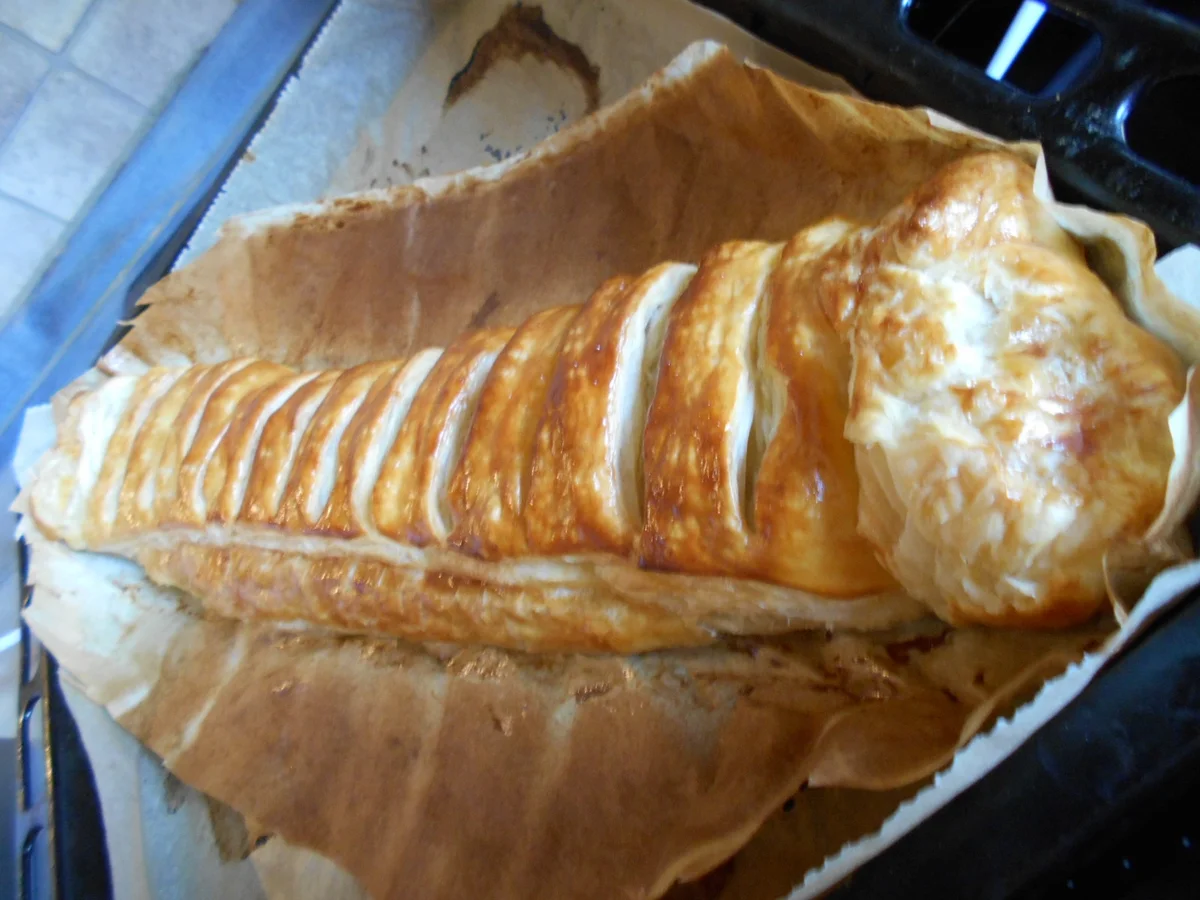 Rezept: Apfelstrudel mit TK Blätterteig Bild Nr. 8 Apfelstrudel mit TK Blätterteig - Rezept - Bild Nr. 8