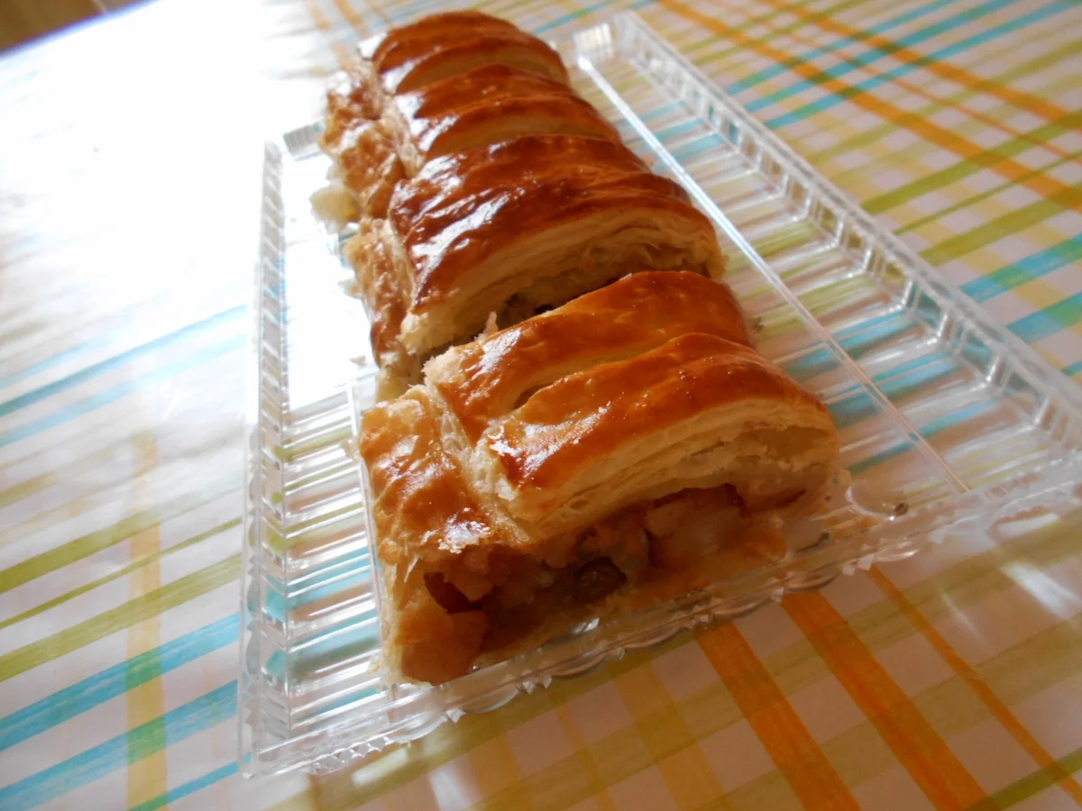 Rezept: Apfelstrudel mit TK Blätterteig Bild Nr. 9 Apfelstrudel mit TK Blätterteig - Rezept - Bild Nr. 9