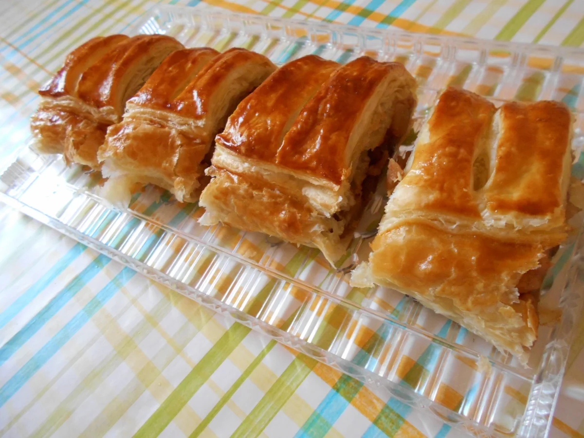 Rezept: Apfelstrudel mit TK Blätterteig Bild Nr. 10 Apfelstrudel mit TK Blätterteig - Rezept - Bild Nr. 10