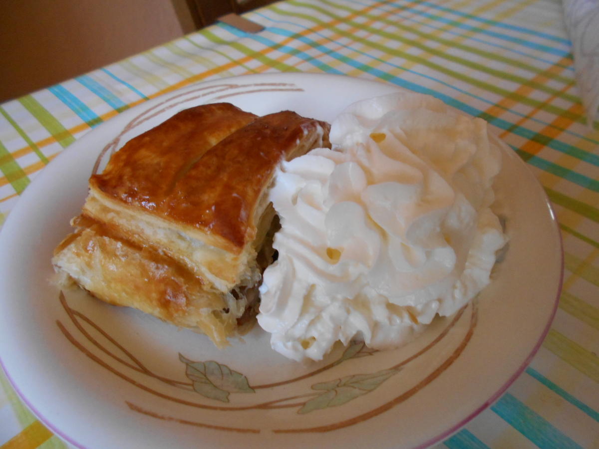 Apfelstrudel mit TK Blätterteig - Rezept - Bild Nr. 11